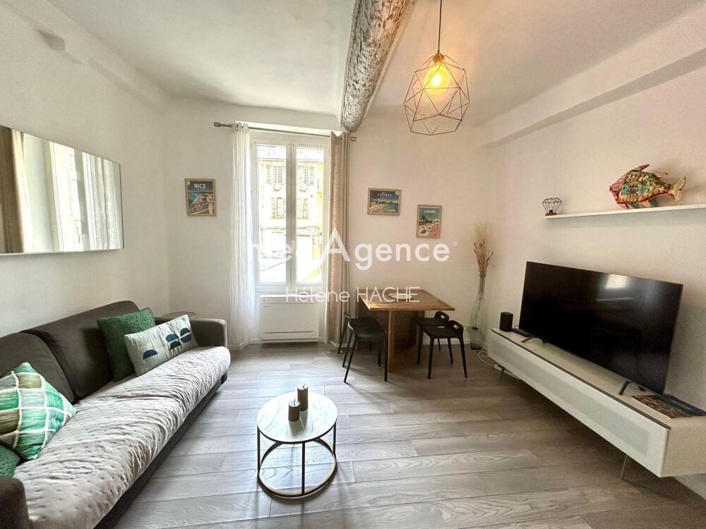 Nice CARRÉ D'OR, 2 Pièces Rénové et Climatisé. Idéal pied à terre ou investissement locatif.