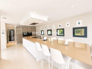  Maison à vendre 8 pièces 205 m²
