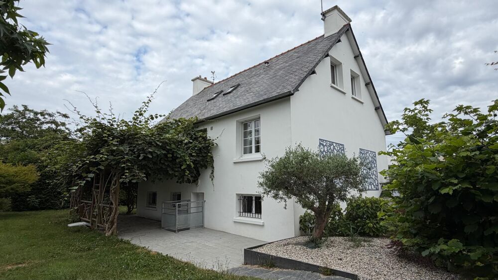 Maison de avec grand garage et terrain clos