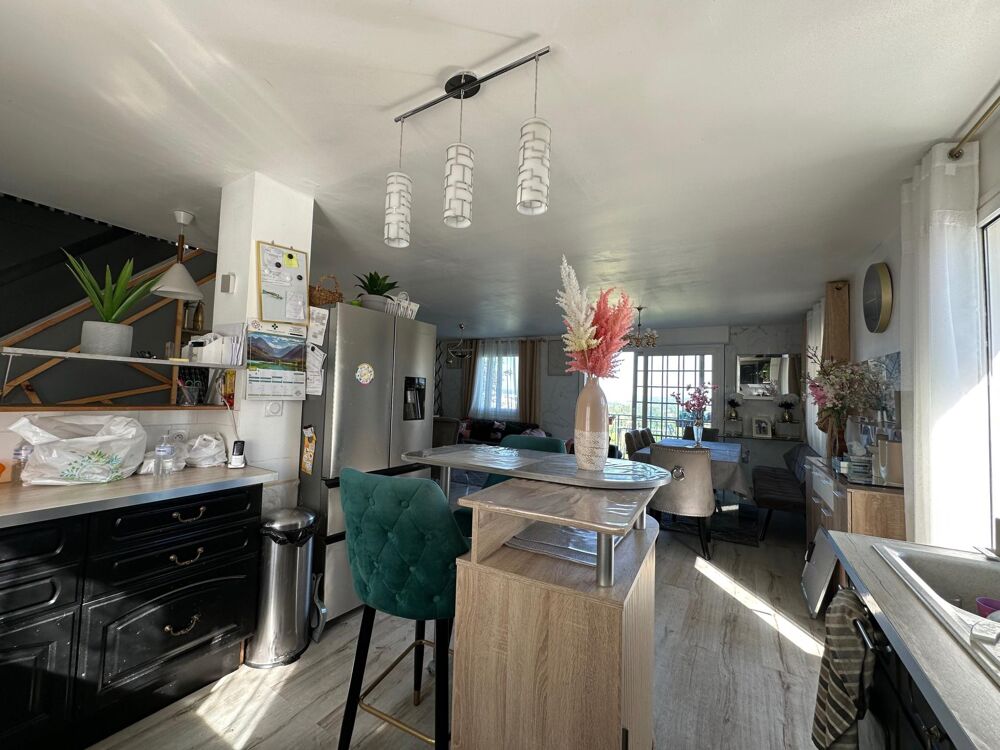 Maison économique sur sous sol total et 582m2 de terrain clos
