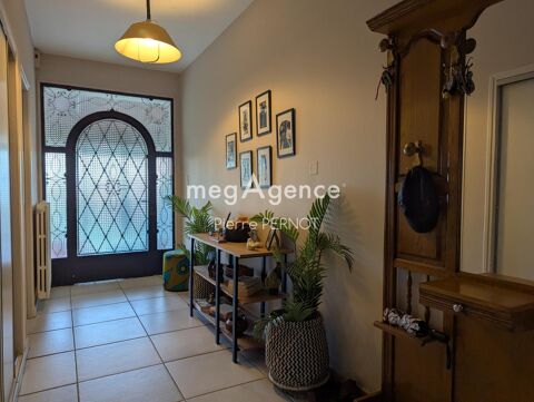   Grande propri�t� familiale 10 pi�ces 200 m� r�nov�e sur parc arbor� d'un hectare Maison - 10 pi�ce(s) - 200 m�