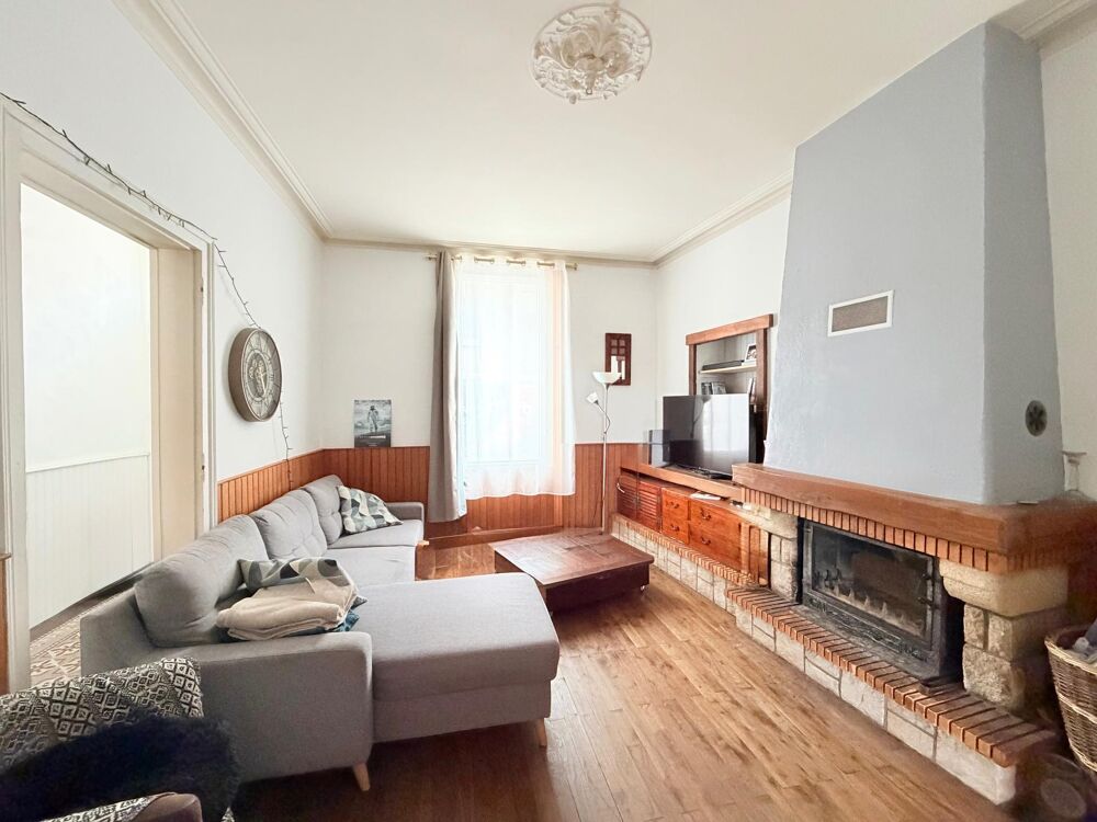 Maison coeur de Trémentines, 10 pièces, 237 m²