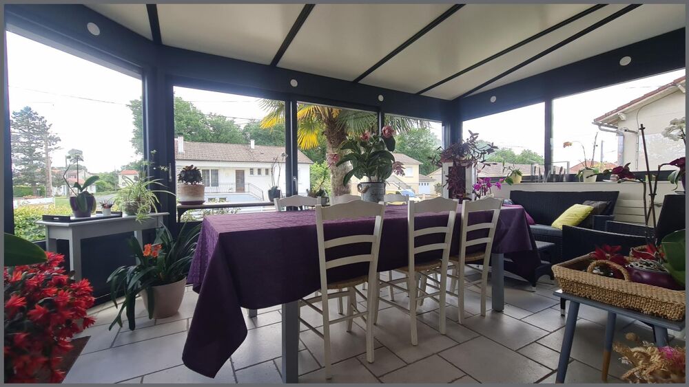 Vente Maison 4 chambres, jardin arboré. Beaux volumes à vivre. Bressuire