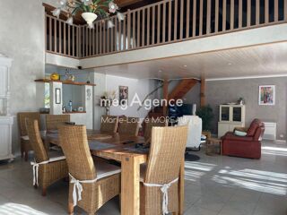  Maison � vendre 6 pi�ces 213 m�