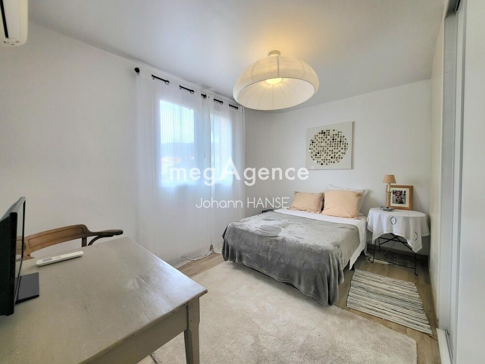 Vente Appartement CAVALAIRE-SUR-MER – T3 RÉNOVÉ 59 M² – TERRASSE 13 M² – GARAGE FERMÉ Cavalaire-sur-mer