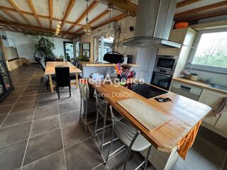  Maison à vendre 10 pièces 220 m²