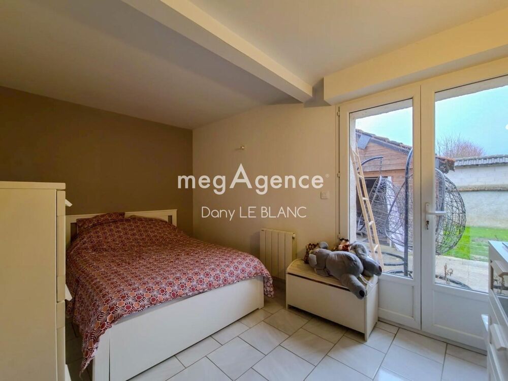 Vente Immeuble Ensemble immobilier – 4 appartements + maison + grange Jouy