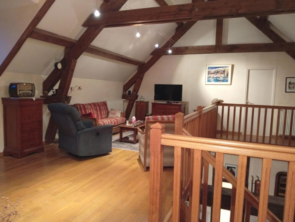 Vente Maison Très jolie corps de ferme rénové sur terrain de 15054 M² avec grange dépendances et maison habitable sur 138m² Sanssat