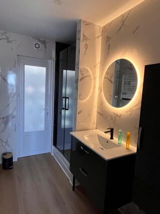  Appartement à louer 4 pièces 71 m²