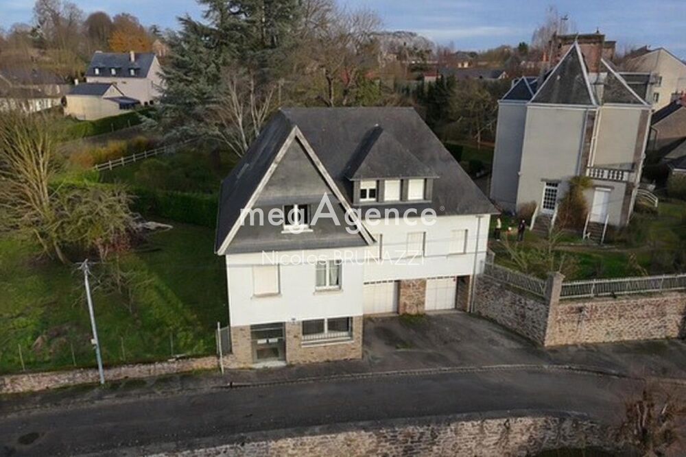 Vente Maison Immeuble à fort potentiel – 264 m² à Ambrières-les-Vallées Ambrieres-les-vallees