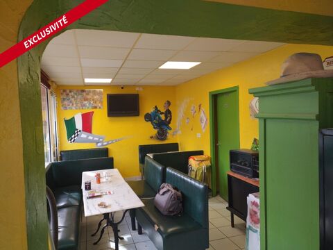   Fonds de commerce pizzeria à vendre à Saint Arnoult, idéal pour développer une activité de vente à emporter, sur place ou en liv 