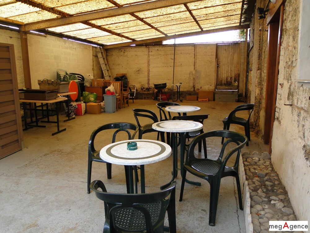 Vente Immeuble Gamaches :  Local Commercial 60m², habitation 110 m² environ, et jardin. Gamaches