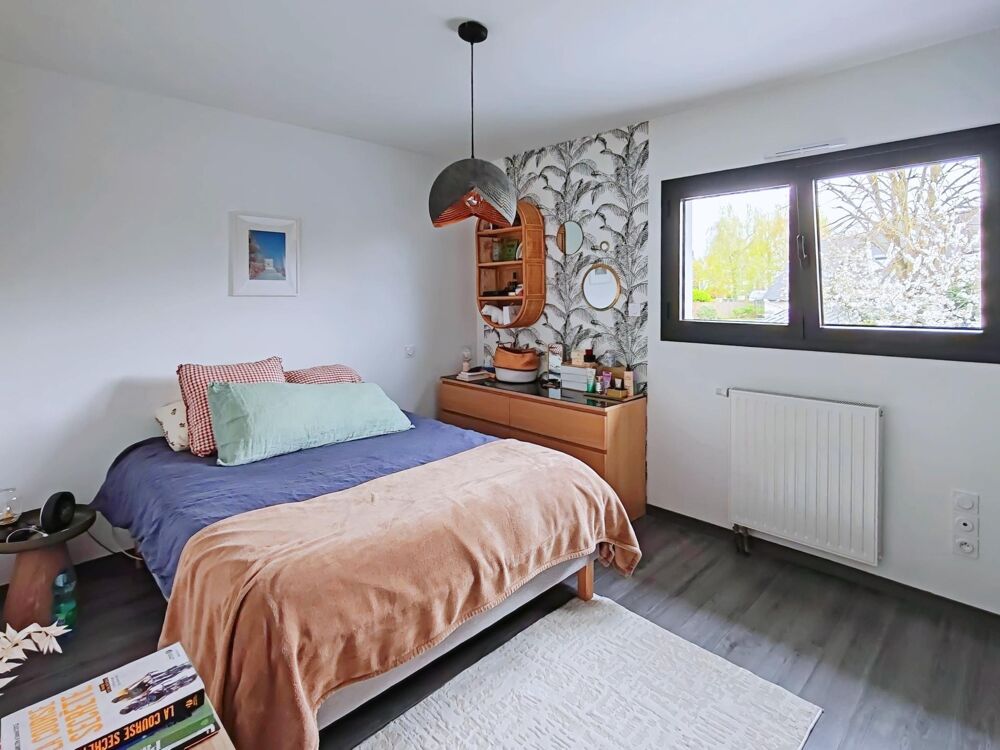 Vente Maison CHATEAUGIRON, SPACIEUSE MAISON CONTEMPORAINE Chateaugiron