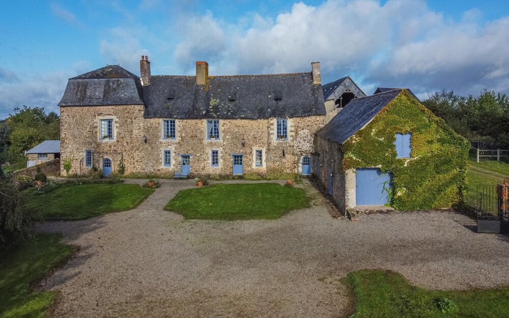 Manoir du XIIIe siècle et XVIe siècle de 295 m², son parc et ses dépendances