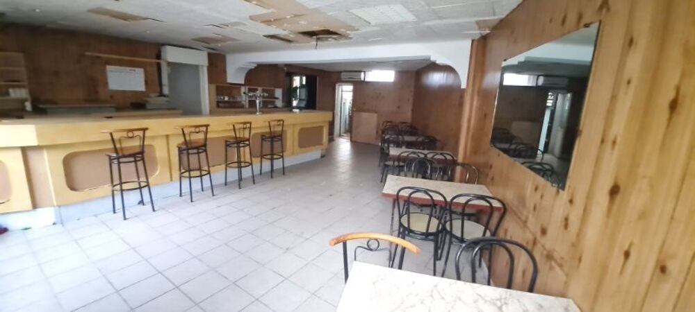 A rénové !! maison mitoyenne avec local commercial 154m²