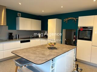  Maison � vendre 11 pi�ces 310 m�