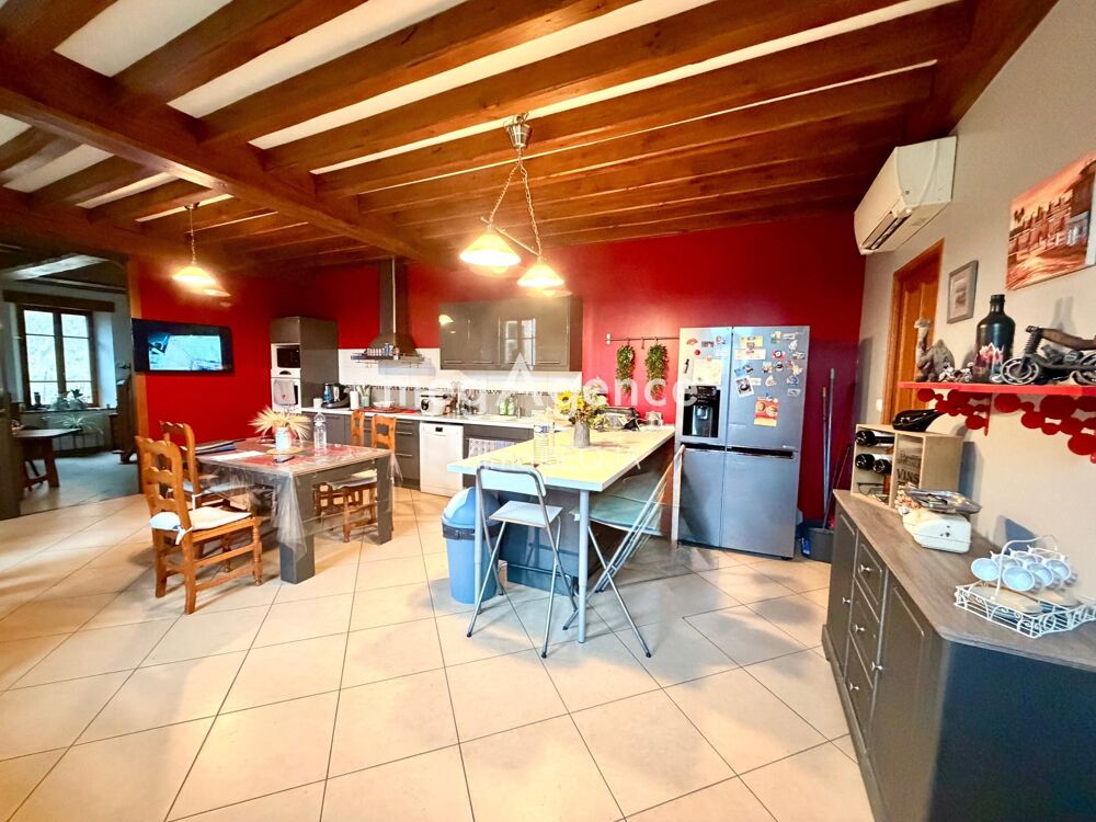 Vente Maison Authentique maison ancienne, dépendance et grands volumes Villebougis