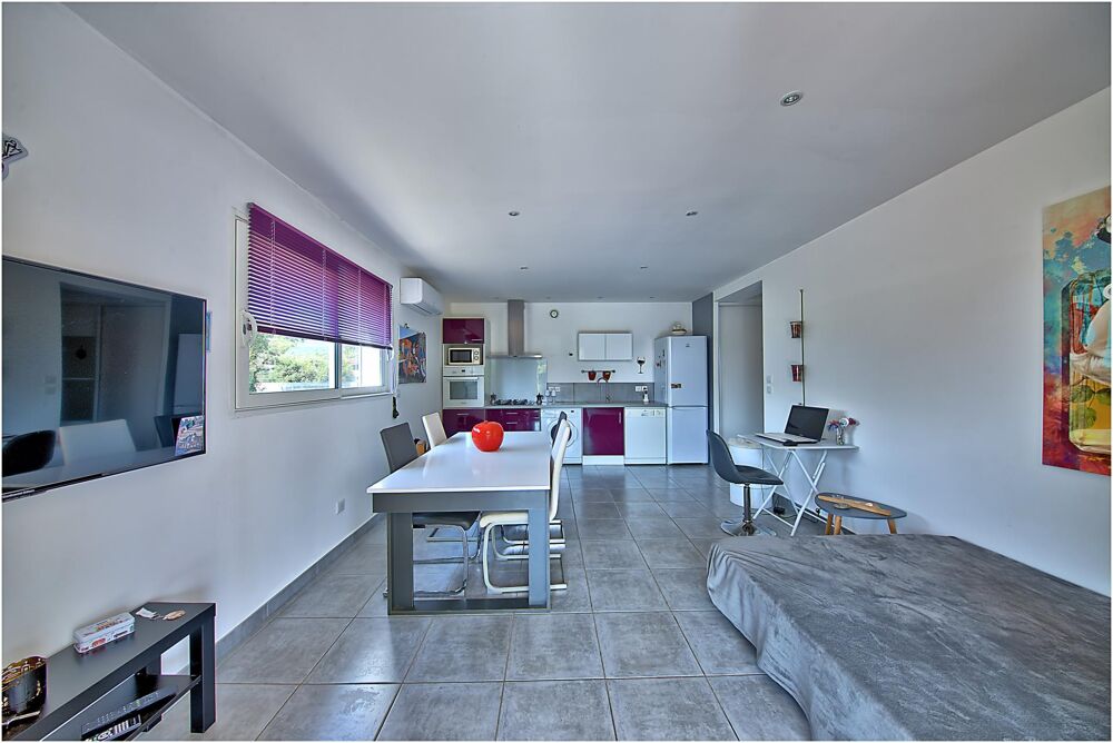 � vendre  Maison Solaro (20240)