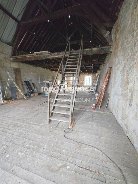   Opportunit Exceptionnelle : Appartement Vierge de Tout, 220 m avec Fort Potentiel ! Appartement - 2 pice(s) - 220 m