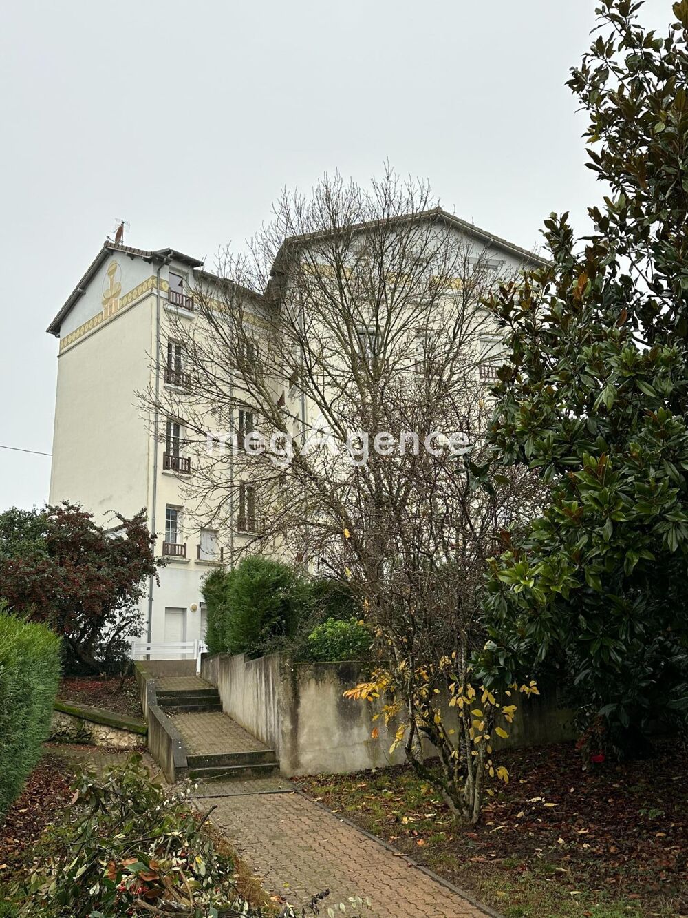 Vente Appartement Bel appartement situ� entre les thermes et le casino La roche-posay