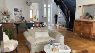  Maison  vendre 8 pices 205 m