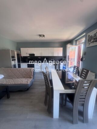 Vente Appartement ENSEMBLE DE DEUX APPARTEMENTS CÔTE À CÔTE AVEC GARAGE, PARKINGS ET JARDIN Le chambon-feugerolles