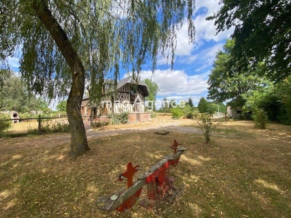 Maison normande de caractère avec dépendance et terrain de 1 900 m²
