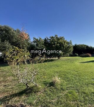  Terrain à vendre 541 m²