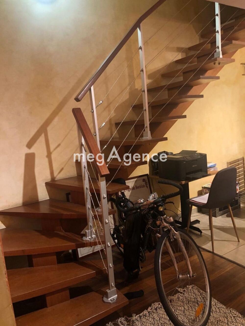 Très bel appartement T3 de 100m2 en plein coeur de Cayenne, dans un immeuble privatif.