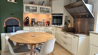  Maison  vendre 10 pices 211 m