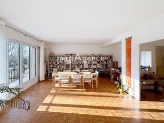 Appartement à vendre 6 pièces 165 m²