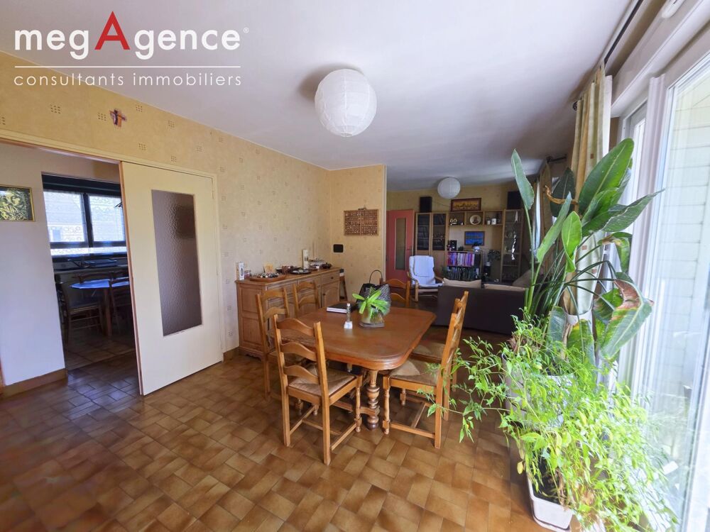 Vente Maison TROARN CENTRE – Maison familiale 160 m² – 5 chambres – DPE A – Terrain arboré 1000 m² Troarn