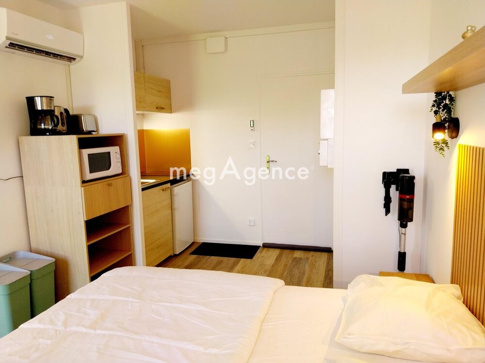 À LOUER  STUDIO MEUBLÉ 16,70 m²  JONZAC  ASCENSEUR  CLIMATISATION  WIFI