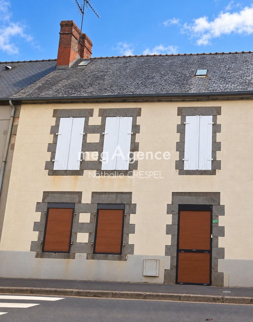 Vente Maison MAISON  92 M² – RIVES D'ANDAINE – 2 CHAMBRES  – TERRAIN – BEAU POTENTIEL – TRAVAUX À PRÉVOIR Rives d'andaine