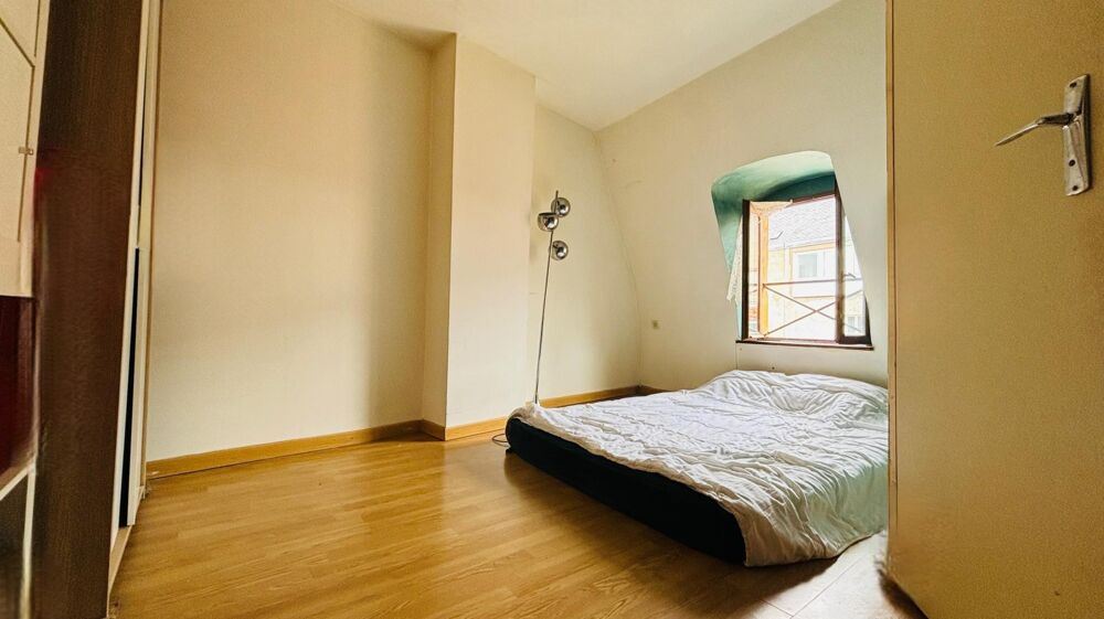 Appartement F1 Charme & Potentiel en plein centre ville