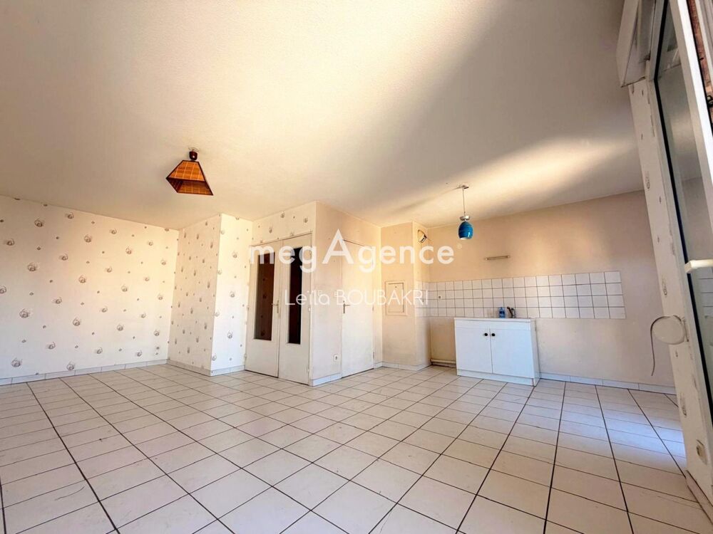Vente Appartement VILLEURBANNE – CHARPENNES / RÉPUBLIQUE – T2 AVEC BALCON ET GARAGE Villeurbanne