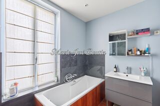  Maison � vendre 8 pi�ces 205 m�