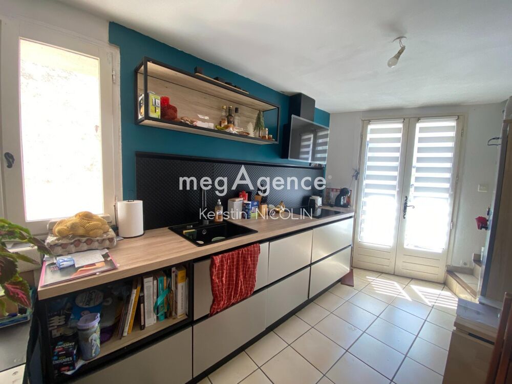 Jolie maison de village avec balcon et solarium