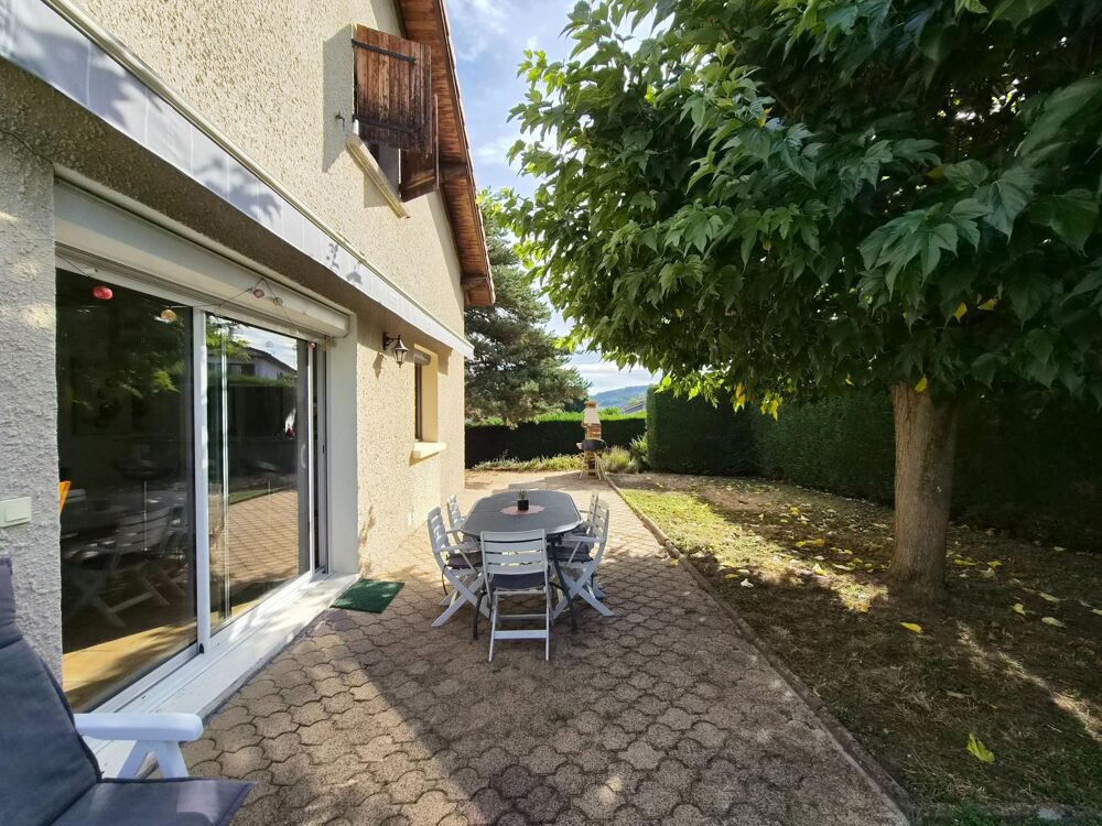 Grande maison familiale atypique avec piscine