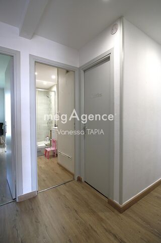  Appartement à louer 3 pièces 69 m²