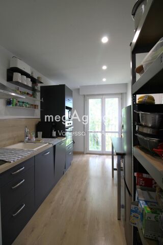  Appartement à louer 3 pièces 69 m²