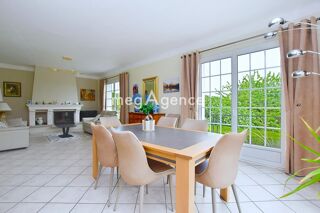  Maison à vendre 8 pièces 196 m²