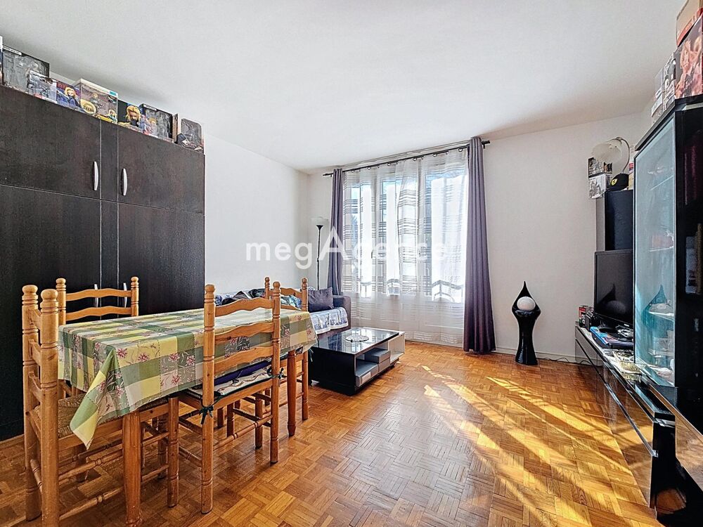 APPARTEMENT STUDIO DANS RESIDENCE CALME