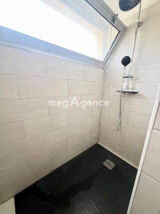  Appartement à louer 3 pièces 67 m²