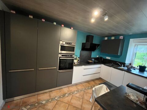   Tr�s grande Maison sur une tr�s belle et grande parcelle Maison - 10 pi�ce(s) - 222 m�