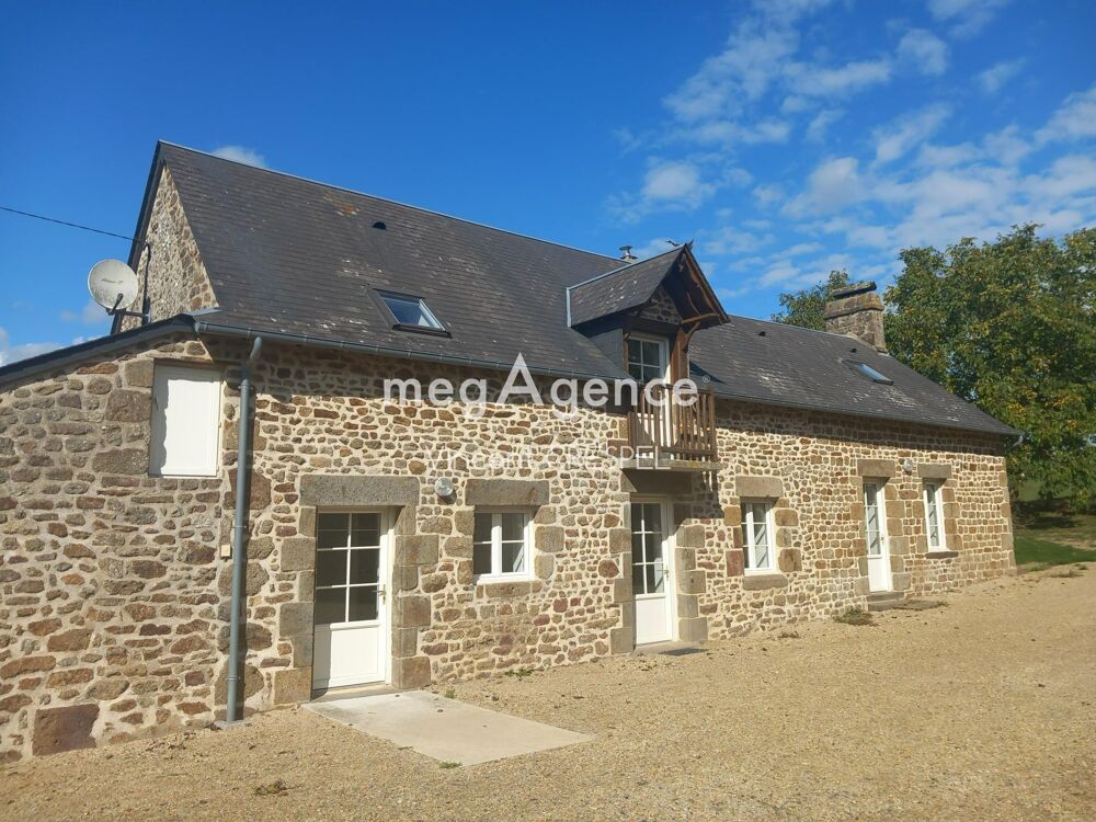 Longère en pierre rénovée de 146 m² de 6 pièces entre Ambrieres et Ceaucé