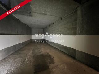  Parking / Garage  vendre 