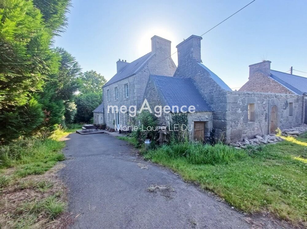Maison de campagne avec 2 champs
