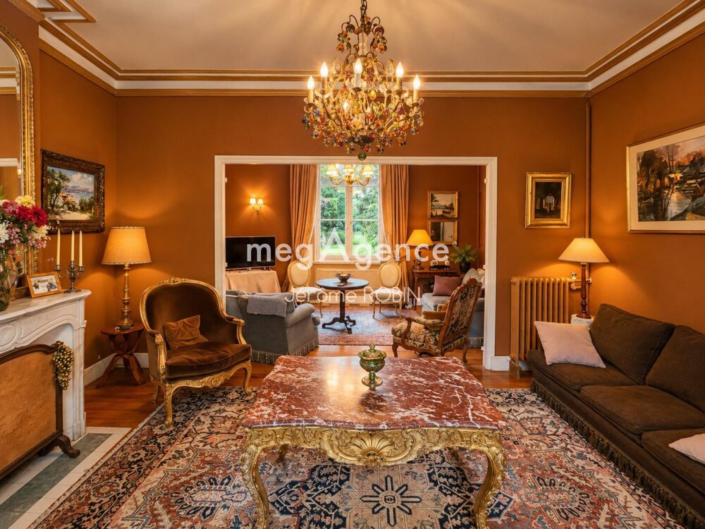à vendre  Propriété/château Camblanes-et-Meynac (33360)