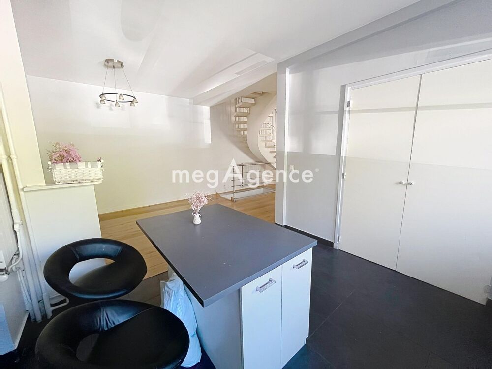 Duplex 6 pièces au coeur dun parc privé  Saint-Nom-la-Bretèche